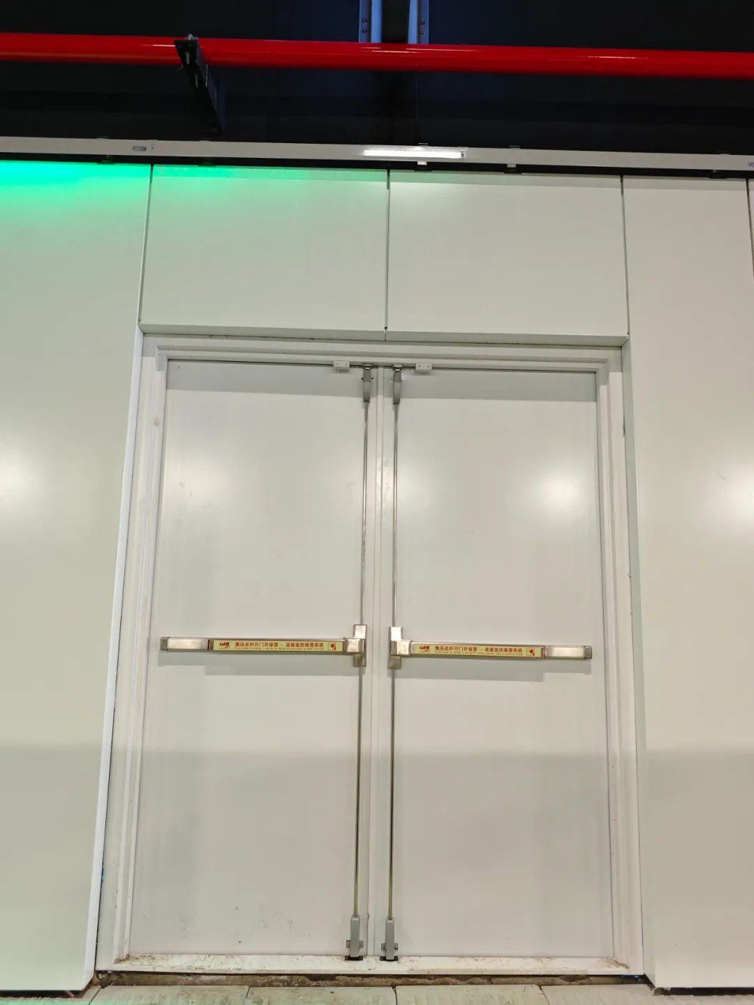 深中隧道逃生門鎖