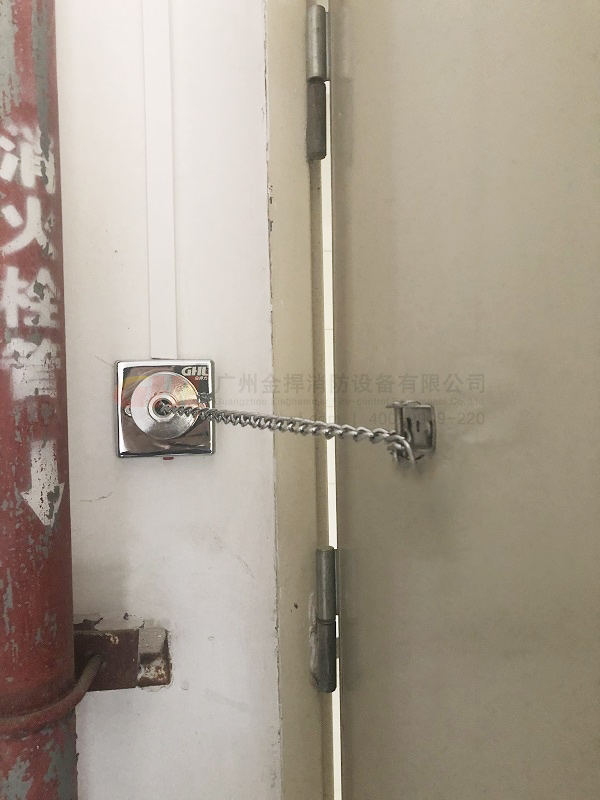 嶺南醫(yī)院各防火門安裝金捍力電磁釋放器