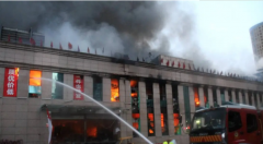 金捍力一家專注于推桿鎖，讓華潤(rùn)萬(wàn)家購(gòu)物環(huán)境更安全的廠家