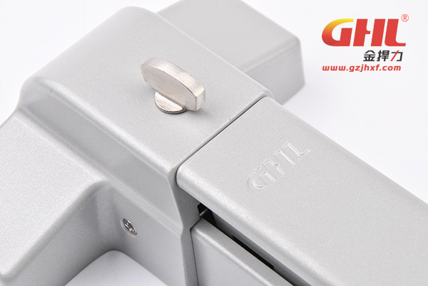 金捍力推桿鎖采用獨(dú)特噴塑工藝