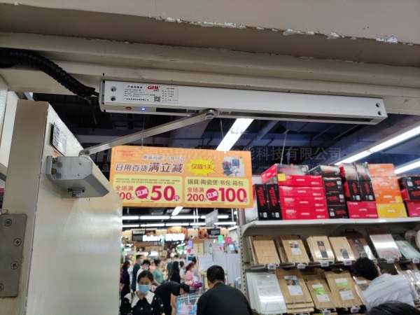 電動(dòng)閉門(mén)器可保持防火門(mén)常開(kāi)狀態(tài)